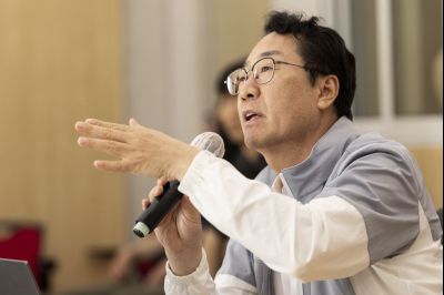 정명근 시장 화성 뱃놀이축제 현장점검 및 정책회의 KakaoTalk_20250522_185702583_20_resize.jpg