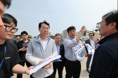 정명근 시장 화성 뱃놀이축제 현장점검 및 정책회의 KakaoTalk_20250522_185717429_resize.jpg