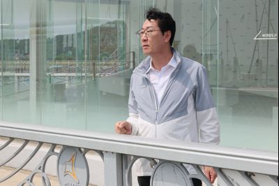 정명근 시장 화성 뱃놀이축제 현장점검 및 정책회의 KakaoTalk_20250522_185755090_12_resize.jpg