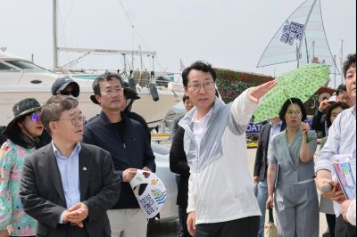 정명근 시장 화성 뱃놀이축제 현장점검 및 정책회의 KakaoTalk_20250522_185755090_13_resize.jpg