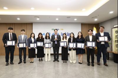 모범공공기관 우수직원 표창장 수여 _42A4661_resize.JPG