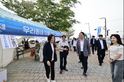 정명근 시장 제15회 화성 뱃놀이 축제 홍보부스 및 종사자 격려 _42A6812_resize.JPG