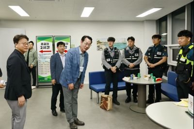 정명근 시장 제21대 대통령 선거 개표장 방문 및 격려 _42A7173_resize.JPG