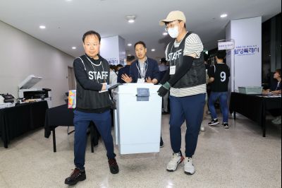 정명근 시장 제21대 대통령 선거 개표장 방문 및 격려 _C6A0413_resize.jpg