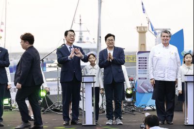제15회 화성 뱃놀이 축제 개막식 및 축하공연 _42A6033_resize.JPG