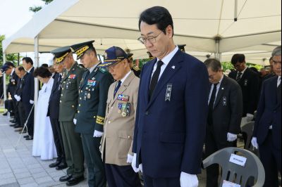 제70회 현충일 추념식 KakaoTalk_20250606_141815354_22_resize.jpg