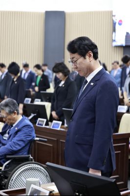 제242회 제1차 정례회 제1차 본회의 _42A8318_resize.JPG