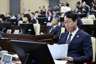 제242회 제1차 정례회 제1차 본회의 _42A8331_resize.JPG