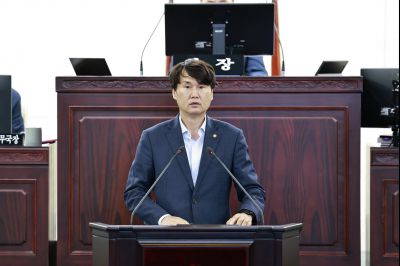 제242회 제1차 정례회 제1차 본회의 _42A8414_resize.JPG