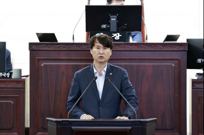 제242회 제1차 정례회 제1차 본회의 _42A8423_resize.JPG