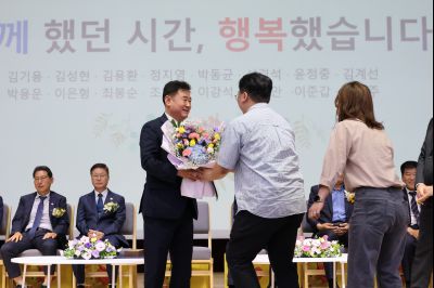 2025년 상반기 퇴임식 3J2A8714_resize.JPG