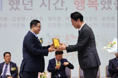 2025년 상반기 퇴임식 3J2A8740_resize.JPG