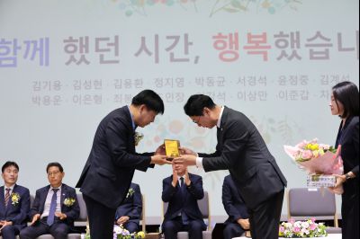 2025년 상반기 퇴임식 3J2A8796_resize.JPG