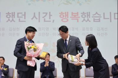 2025년 상반기 퇴임식 3J2A8798_resize.JPG