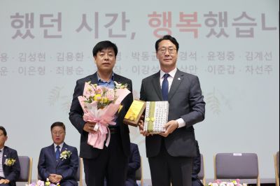 2025년 상반기 퇴임식 3J2A8801_resize.JPG