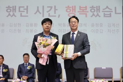 2025년 상반기 퇴임식 3J2A8802_resize.JPG