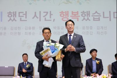 2025년 상반기 퇴임식 3J2A8846_resize.JPG
