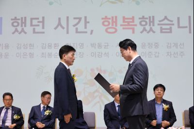 2025년 상반기 퇴임식 3J2A8863_resize.JPG