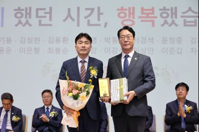 2025년 상반기 퇴임식 3J2A8884_resize.JPG