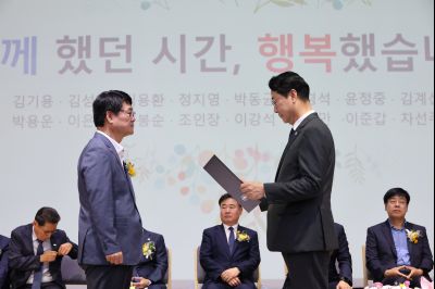 2025년 상반기 퇴임식 3J2A8987_resize.JPG