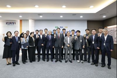 4급 이상 전보 및 5급 이상 승진 임용장 교부 _42A2365_resize.JPG