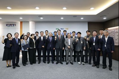 4급 이상 전보 및 5급 이상 승진 임용장 교부 _42A2368_resize.JPG