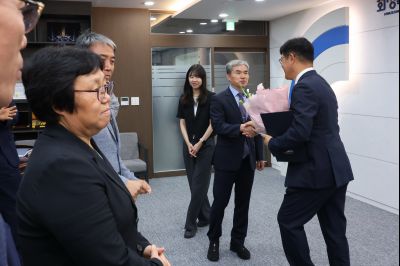 4급 이상 전보 및 5급 이상 승진 임용장 교부 3J2A2630_resize.JPG