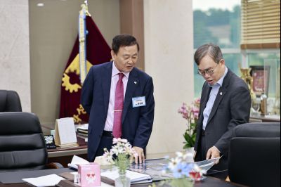 제200차 화성경제인포럼 _42A4086_resize.JPG