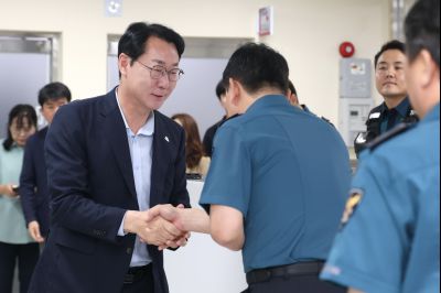 동탄지구대 방문 유공자 표창 3J2A8661_resize.JPG