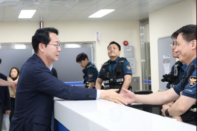 동탄지구대 방문 유공자 표창 3J2A8671_resize.JPG