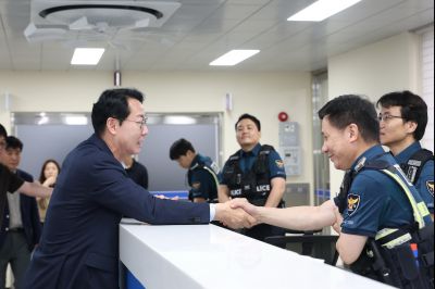 동탄지구대 방문 유공자 표창 3J2A8672_resize.JPG