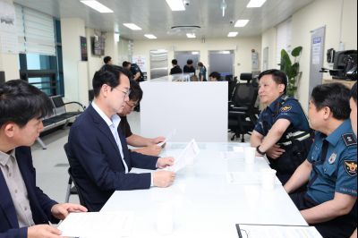 동탄지구대 방문 유공자 표창 3J2A8683_resize.JPG