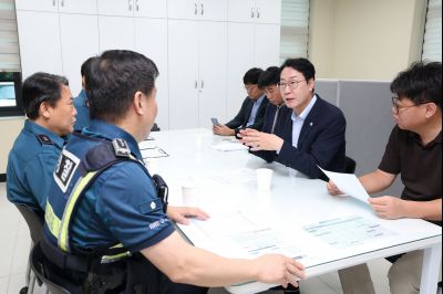 동탄지구대 방문 유공자 표창 3J2A8685_resize.JPG