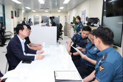 동탄지구대 방문 유공자 표창 3J2A8701_resize.JPG