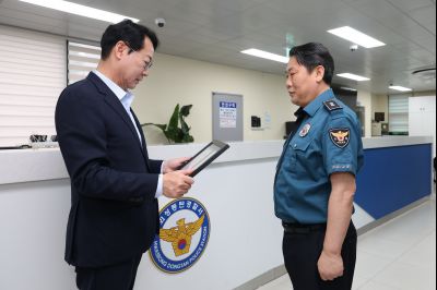 동탄지구대 방문 유공자 표창 3J2A8719_resize.JPG