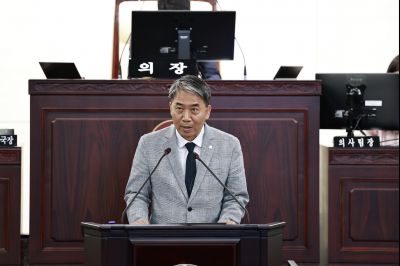 제243회 화성시의회 임시회 제1차 본회의 _42A4583_크기변경.JPG