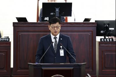 제243회 화성시의회 임시회 제1차 본회의 _42A4592_크기변경.JPG
