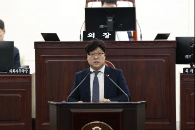 제243회 화성시의회 임시회 제1차 본회의 _42A4650_크기변경.JPG