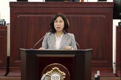 제243회 임시회 제2차 본회의 시정질문 3J2A8358_크기변경.JPG