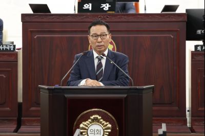 제243회 임시회 제2차 본회의 시정질문 3J2A8513_크기변경.JPG