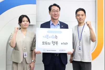 정명근 시장 인사말 녹화 3J2A1413_크기변경.JPG