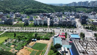 화성특례시청 및 화성특례시의회 건립공사현장, 남양읍 일원 항공촬영 DJI_20250807101244_0030_D_크기변경.JPG