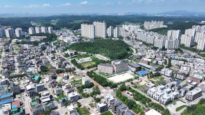 화성특례시청 및 화성특례시의회 건립공사현장, 남양읍 일원 항공촬영 DJI_20250807101744_0057_D_크기변경.JPG