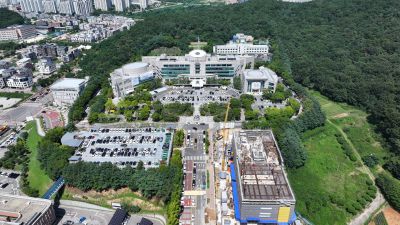 화성특례시청 및 화성특례시의회 건립공사현장, 남양읍 일원 항공촬영 DJI_20250807102049_0085_D_크기변경.JPG
