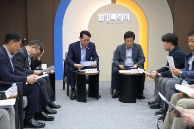 정명근 시장 수자원공사 관계자 면담 3J2A1554_크기변경.JPG