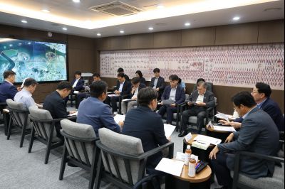 정명근 시장 수자원공사 관계자 면담 3J2A1579_크기변경.JPG