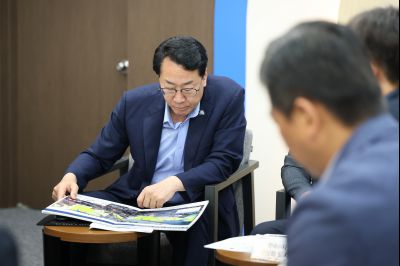 정명근 시장 수자원공사 관계자 면담 3J2A1630_크기변경.JPG