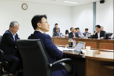 첨단반도체산업 육성.지원을 위한 화성특례시-한국나노기술원 업무협약식 KakaoTalk_20250818_071356542_05.jpg