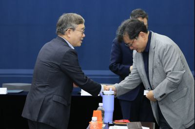 화성특례시 산업재해 예방 연구용역 협약식 및 착수보고회 photo_resize05.jpg