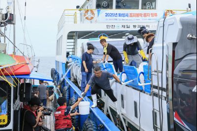 화성특례시, 조피볼락 종자 대량 130만 마리 방류...수산자원 증강 및 어업인 소득 증대 도모 photo_resize04.jpg